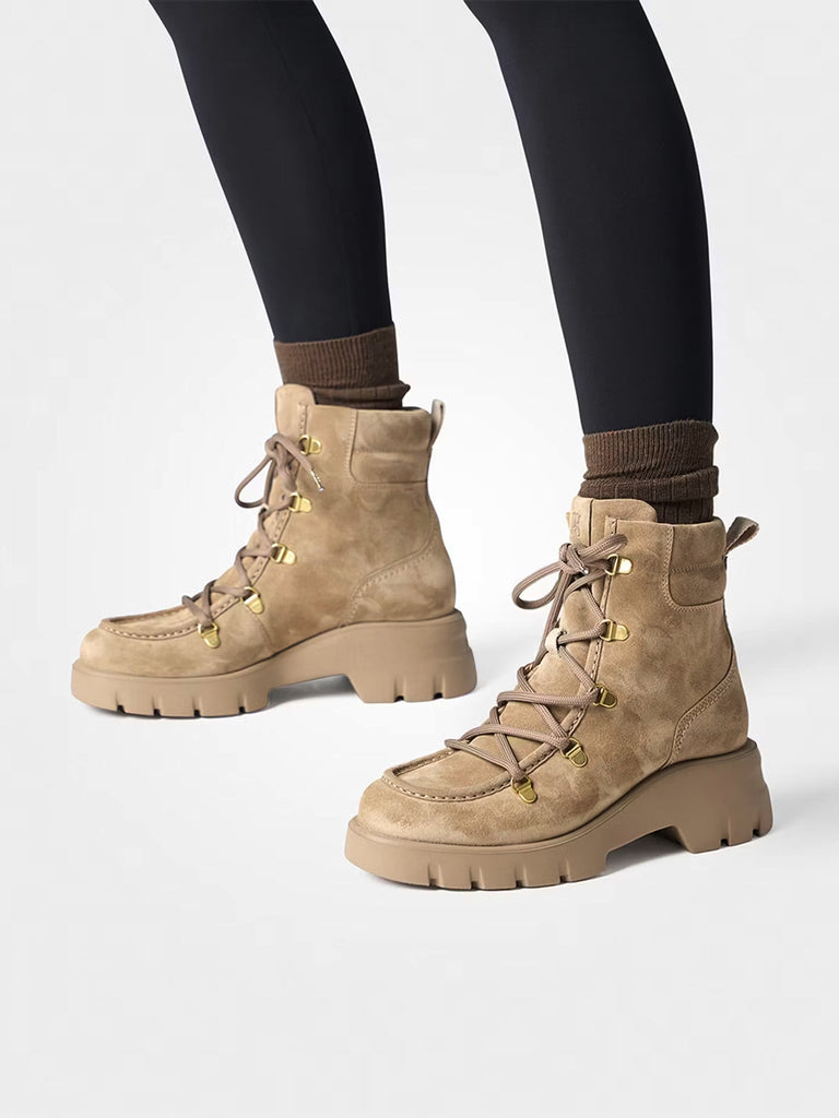 Schnürboot soft suede grain, Trage-Ansicht seitlich