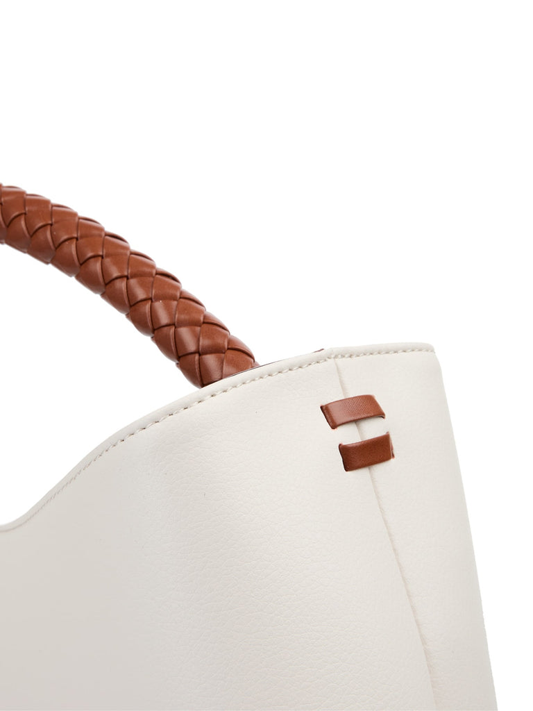 Shopper mit geflochtenem Henkel, Ansicht Detail